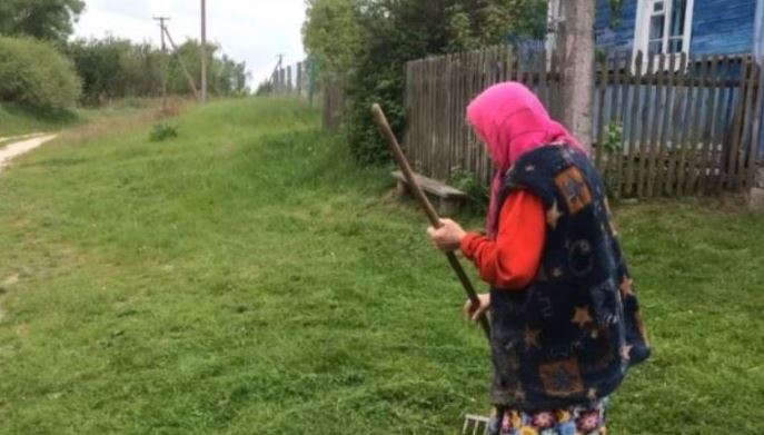 Бабуся веліла нам не омивати її тіло після того, як вона покине цей світ. Ми її слухати не стали, а коли зняли одяг уже з нашої покійної бабусі, то здригнулися аж до мурашок